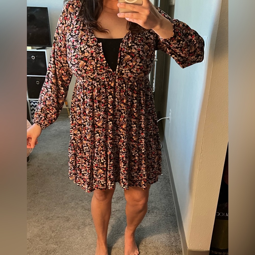 American Eagle Outfitters Casual Floral Dress Women’s Size Large